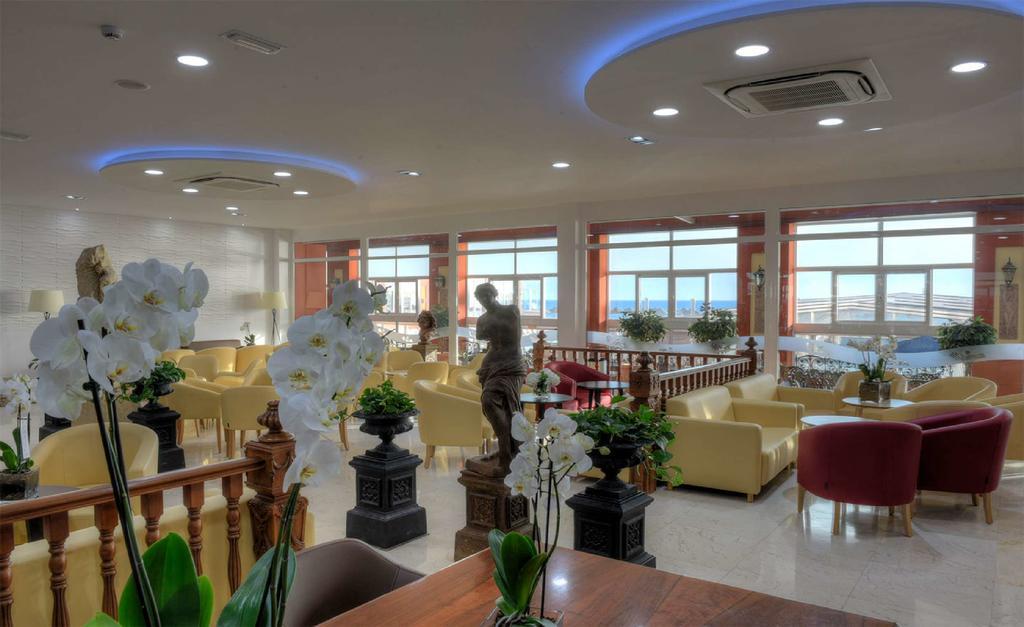 Hotel & Spa Entremares ラ・マンガ・デル・マール・メノール エクステリア 写真