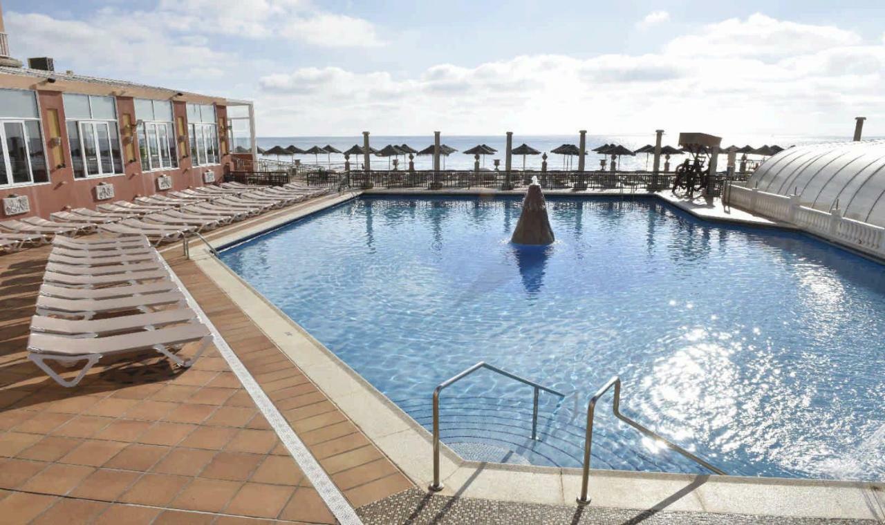 Hotel & Spa Entremares ラ・マンガ・デル・マール・メノール エクステリア 写真